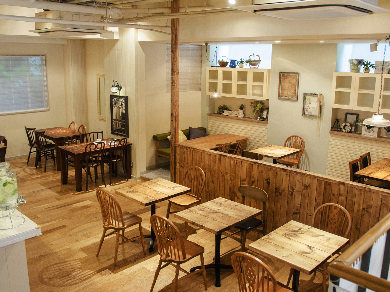 カフェ アクイーユ＆エレガンテヴィータ